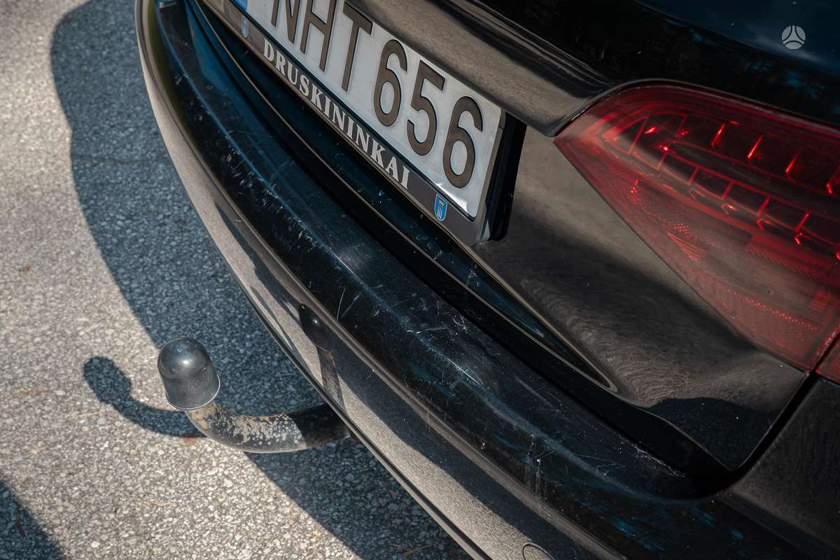 Audi A4 2009 — photo 20