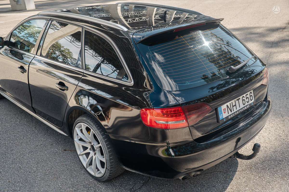 Audi A4 2009 — photo 24
