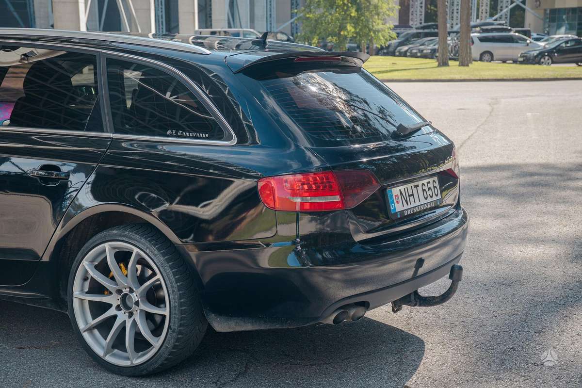 Audi A4 2009 — photo 5