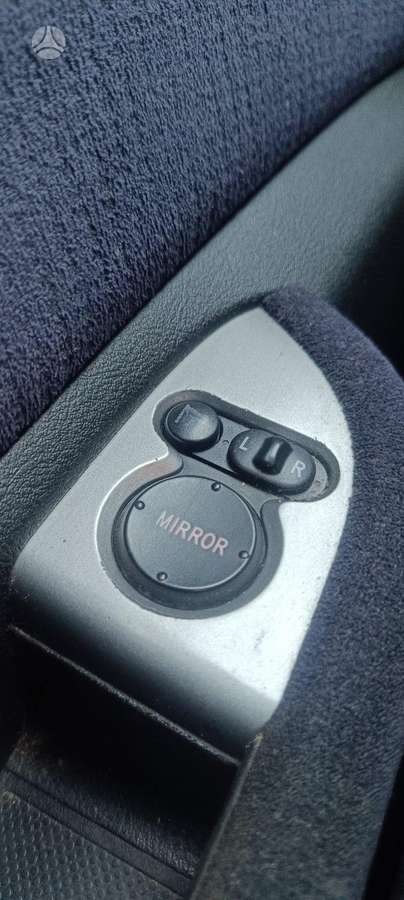 Honda FR-V 2007 — фото 20