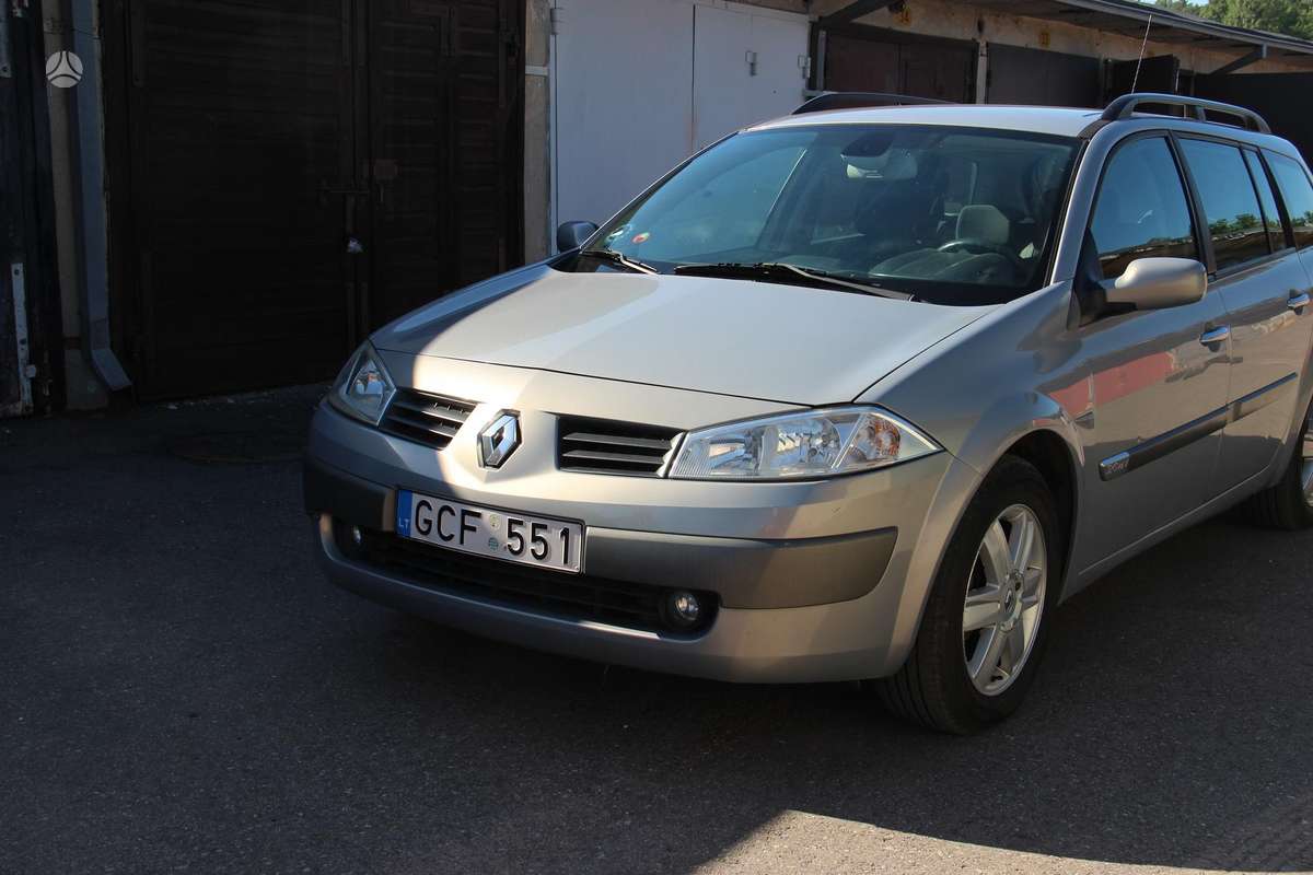 Renault Megane 2006 — вигляд ззаду