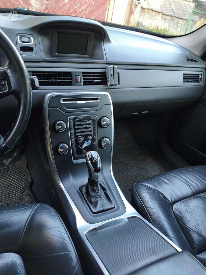 Volvo V70 2014 — photo 7