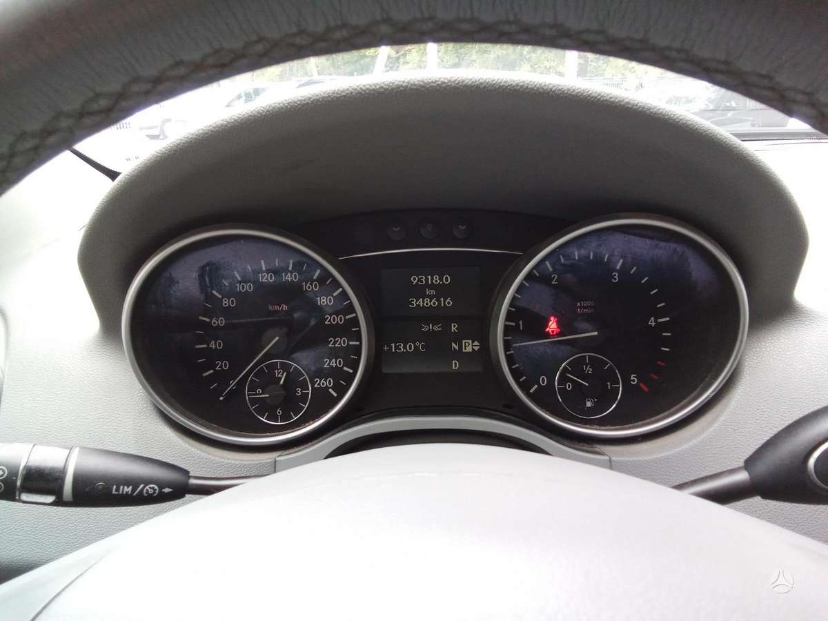 Mercedes-Benz ML320 2007 — photo 11