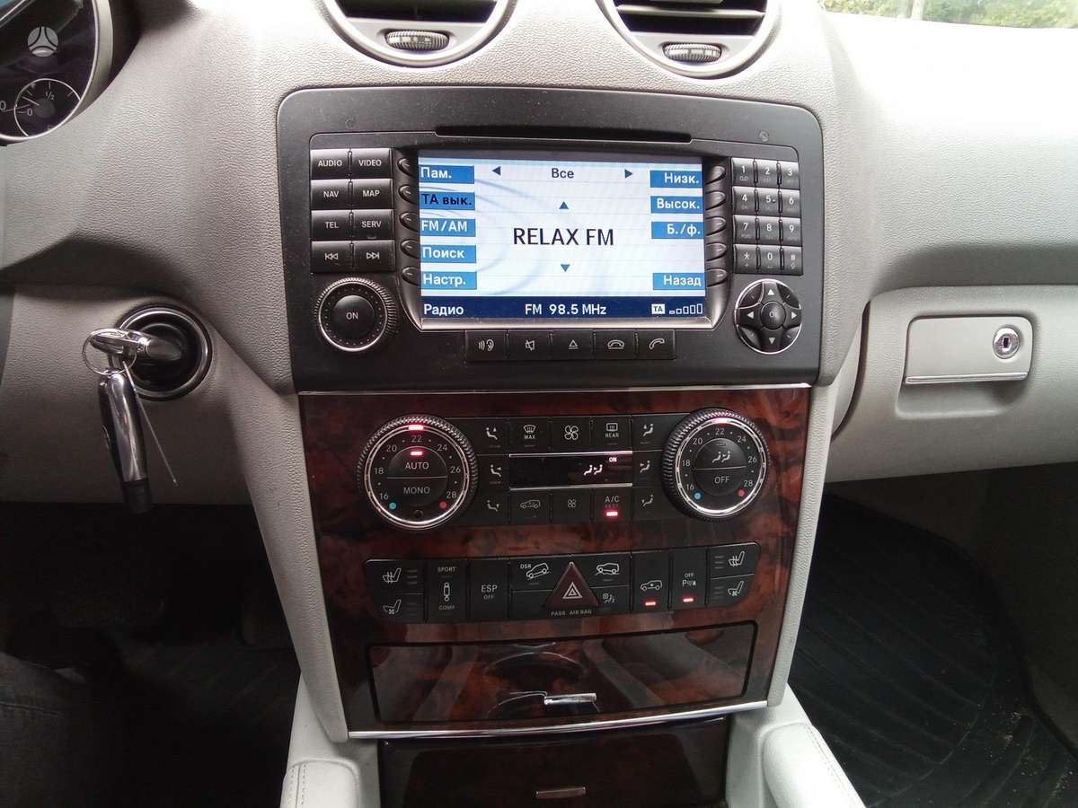 Mercedes-Benz ML320 2007 — photo 15