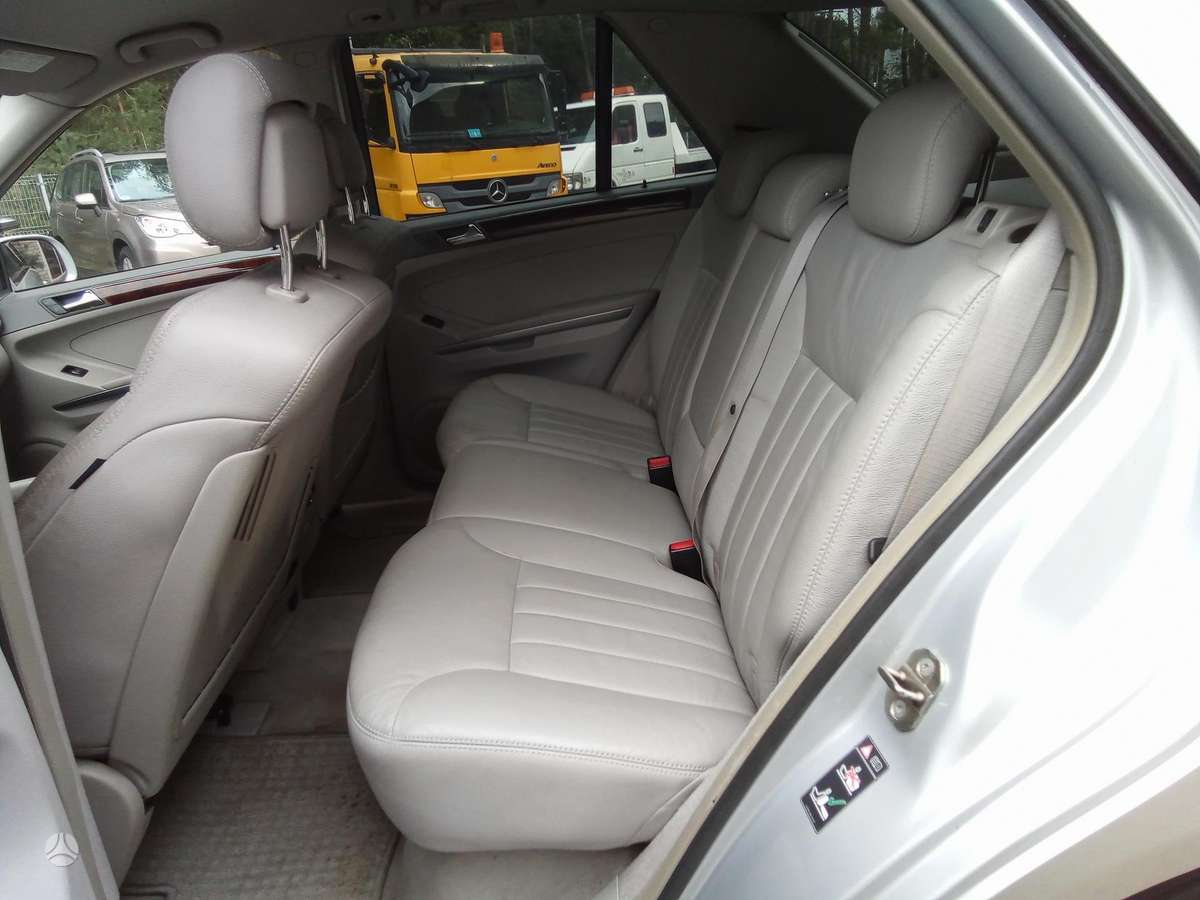 Mercedes-Benz ML320 2007 — photo 21