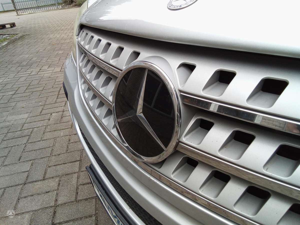 Mercedes-Benz ML320 2007 — engine 2987 cm³, 224 HP (165kW)