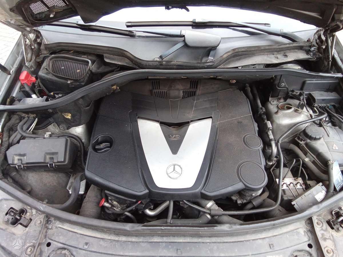 Mercedes-Benz ML320 2007 — photo 9