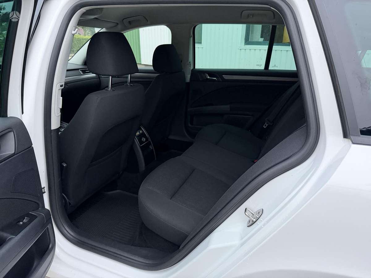 Skoda Superb 2014 — photo 11