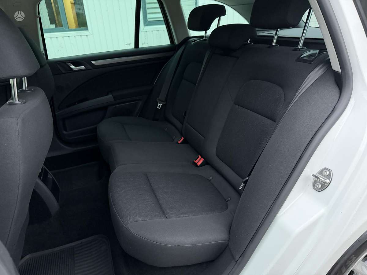 Skoda Superb 2014 — photo 12