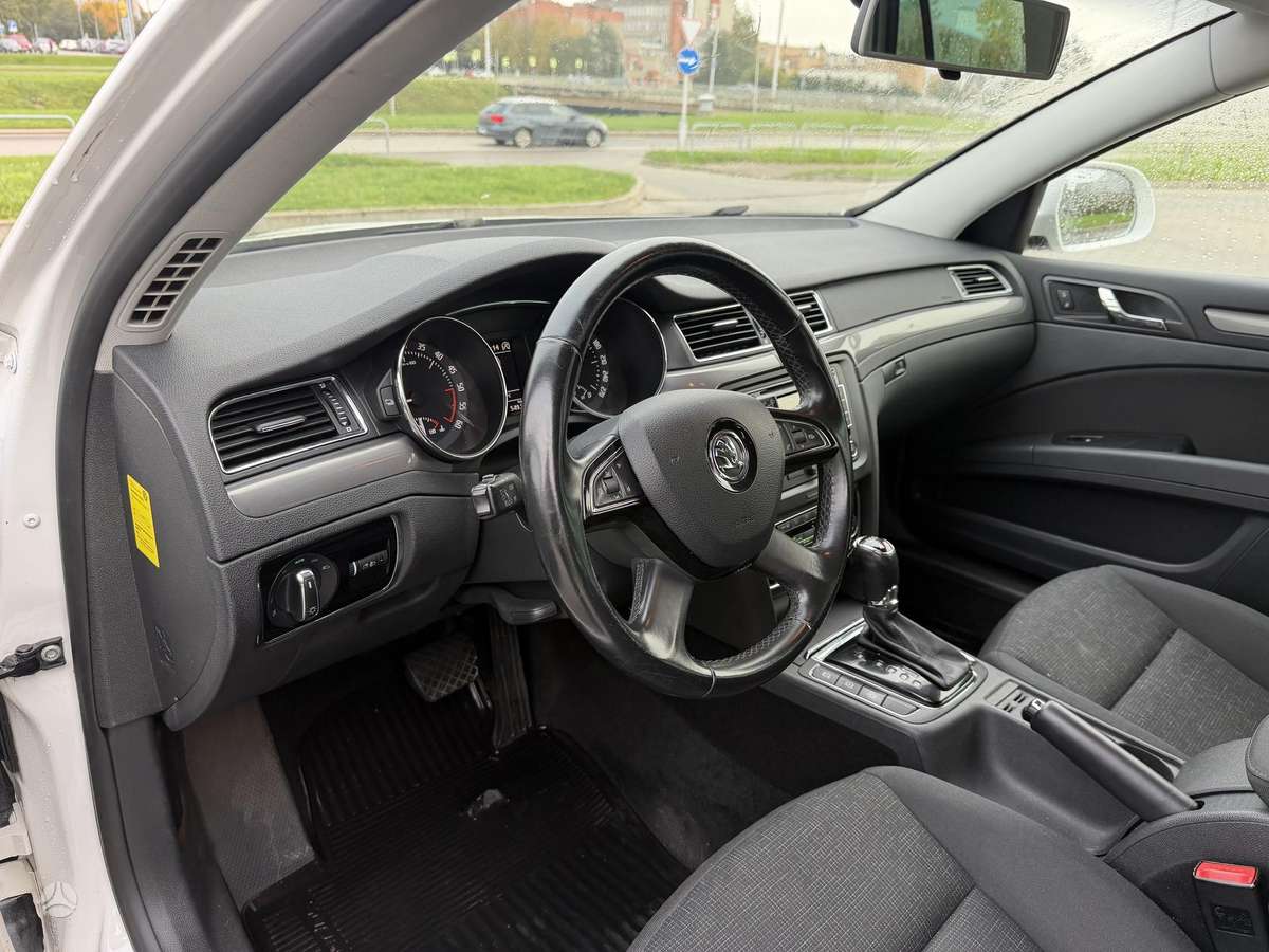 Skoda Superb 2014 — photo 12