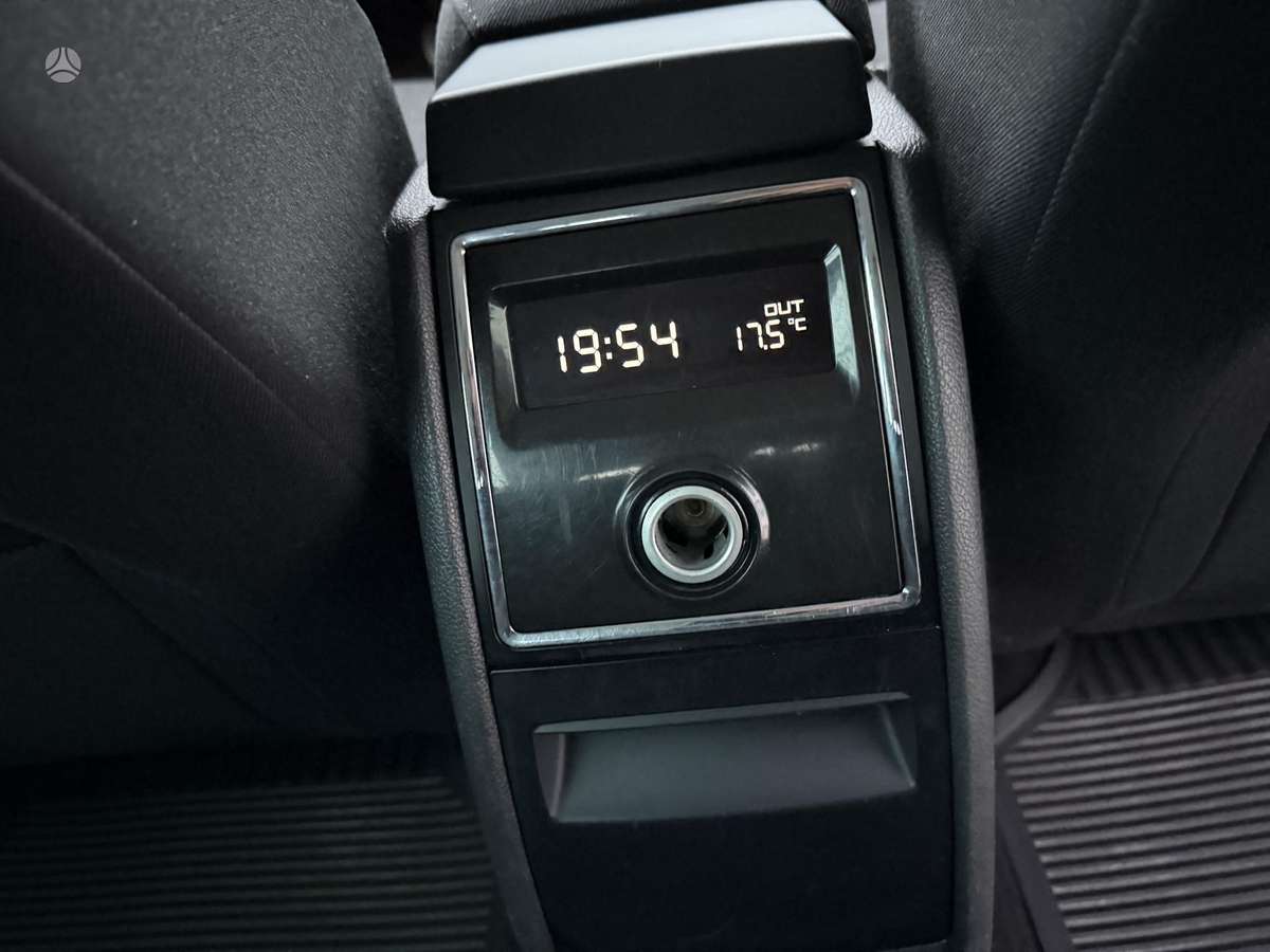 Skoda Superb 2014 — photo 13