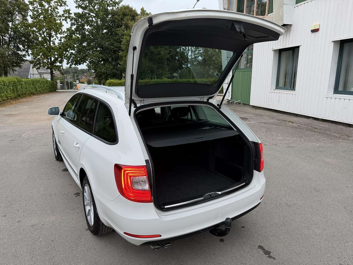 Skoda Superb 2014 — photo 15