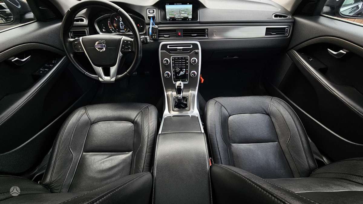 Volvo V70 2015 — фото 12