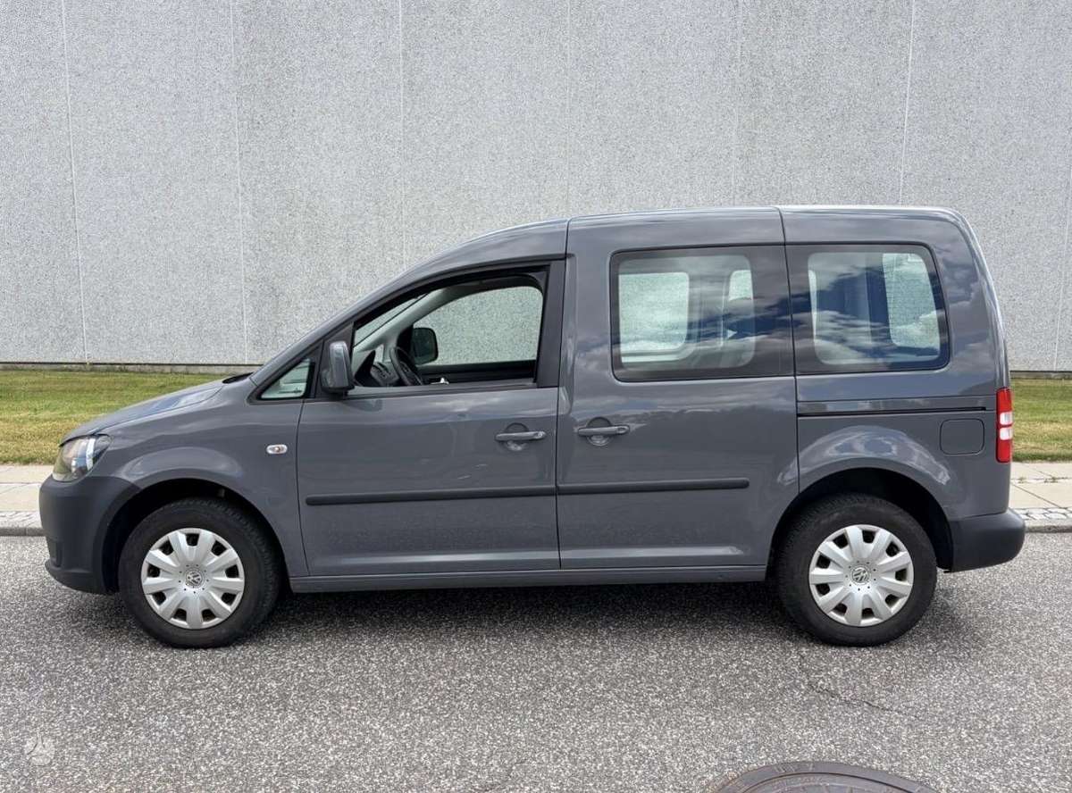 Volkswagen Caddy 2011 — interior