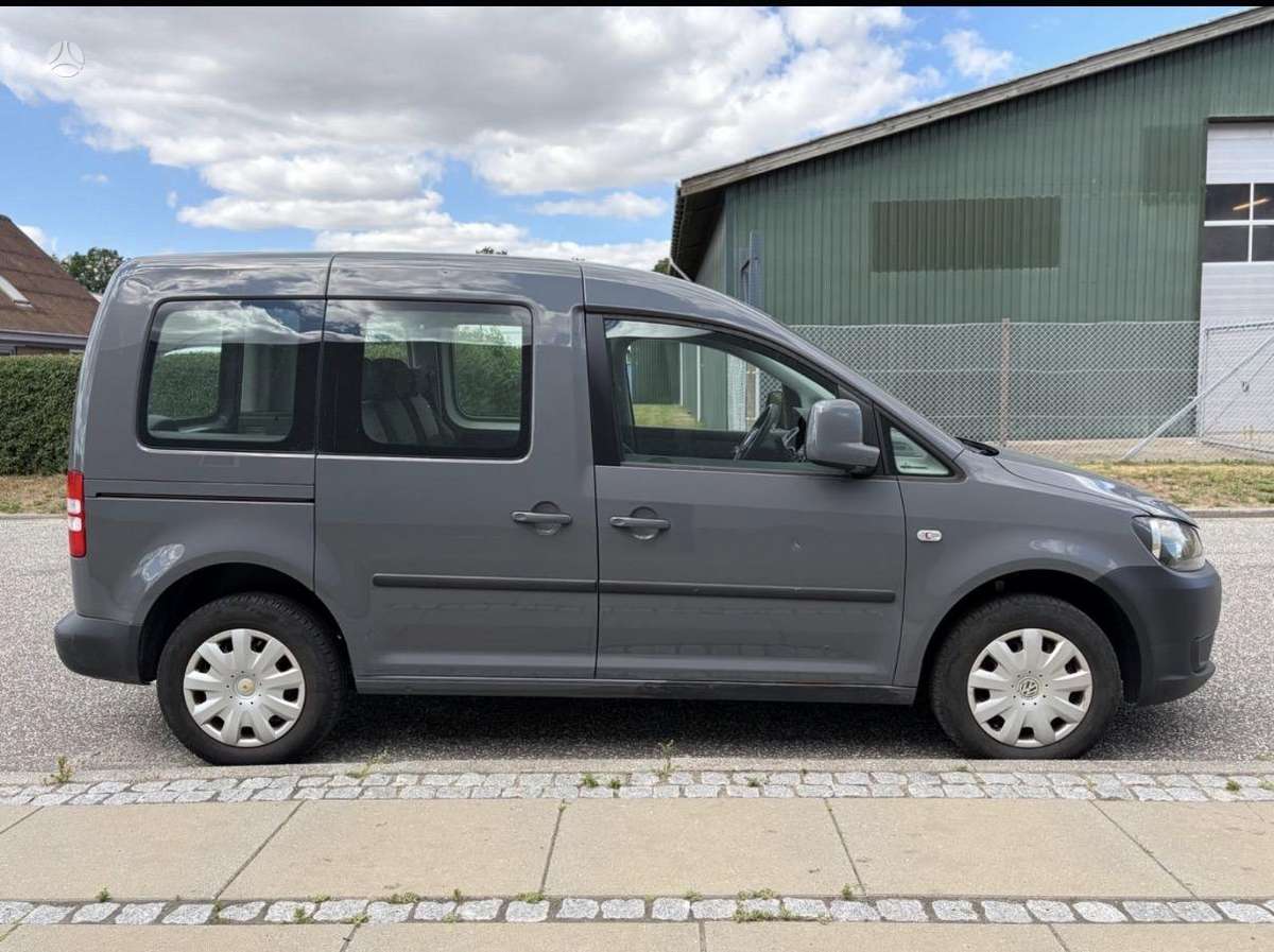 Volkswagen Caddy 2011 — photo 7