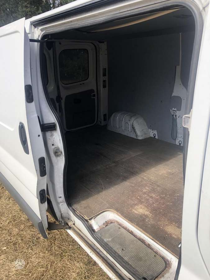 Opel Vivaro 2007 — photo 6