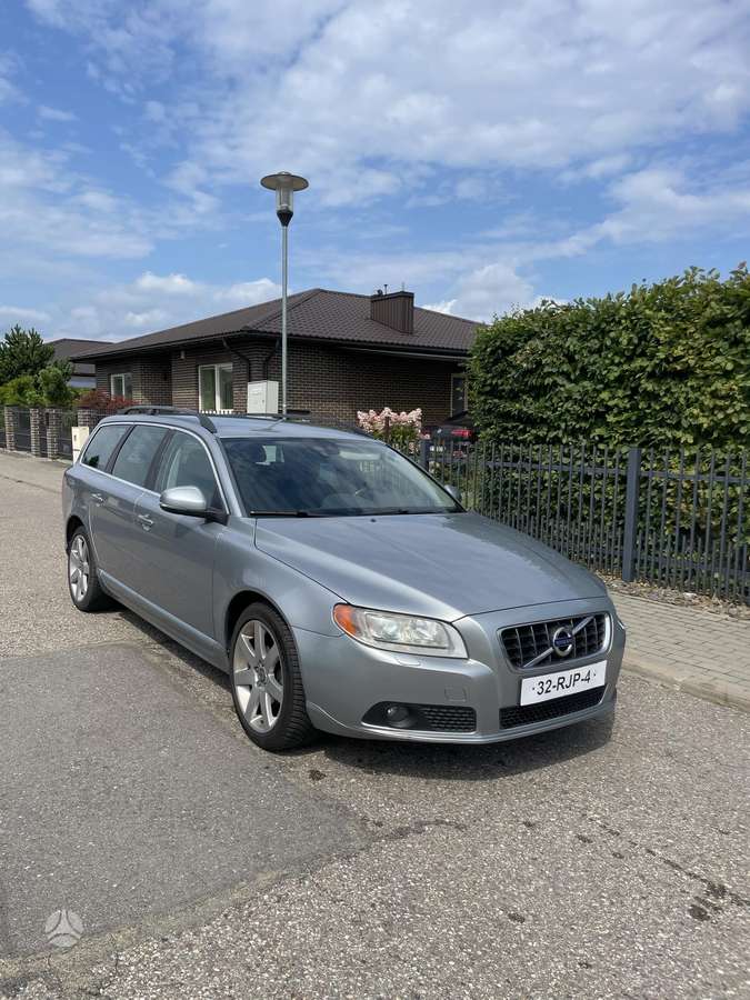 Volvo V70 2011 — engine 1984 cm³, 163 HP (120kW)