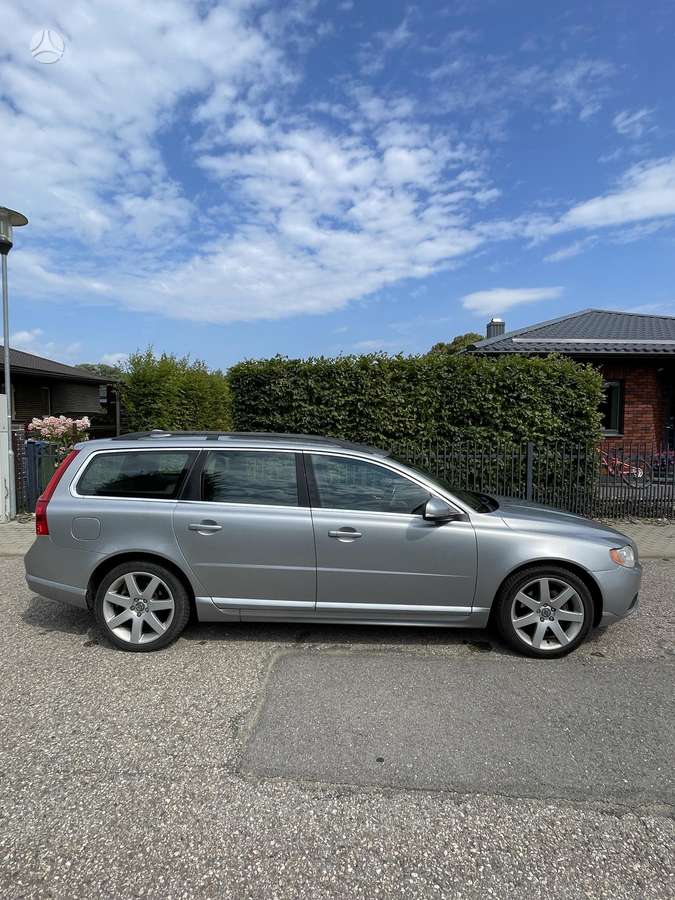Volvo V70 2011 — photo 5