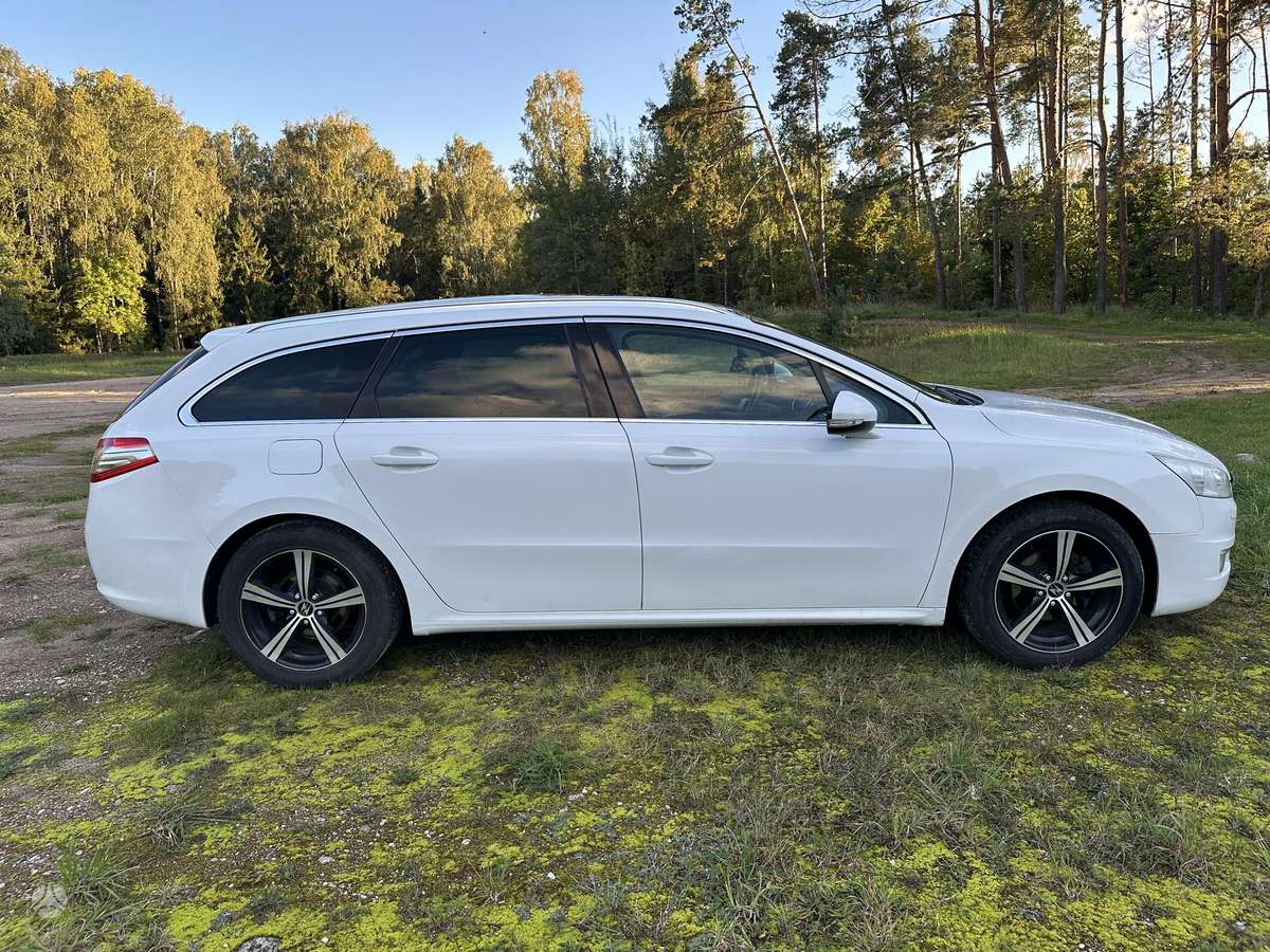 Peugeot 508 2014 — фото 10