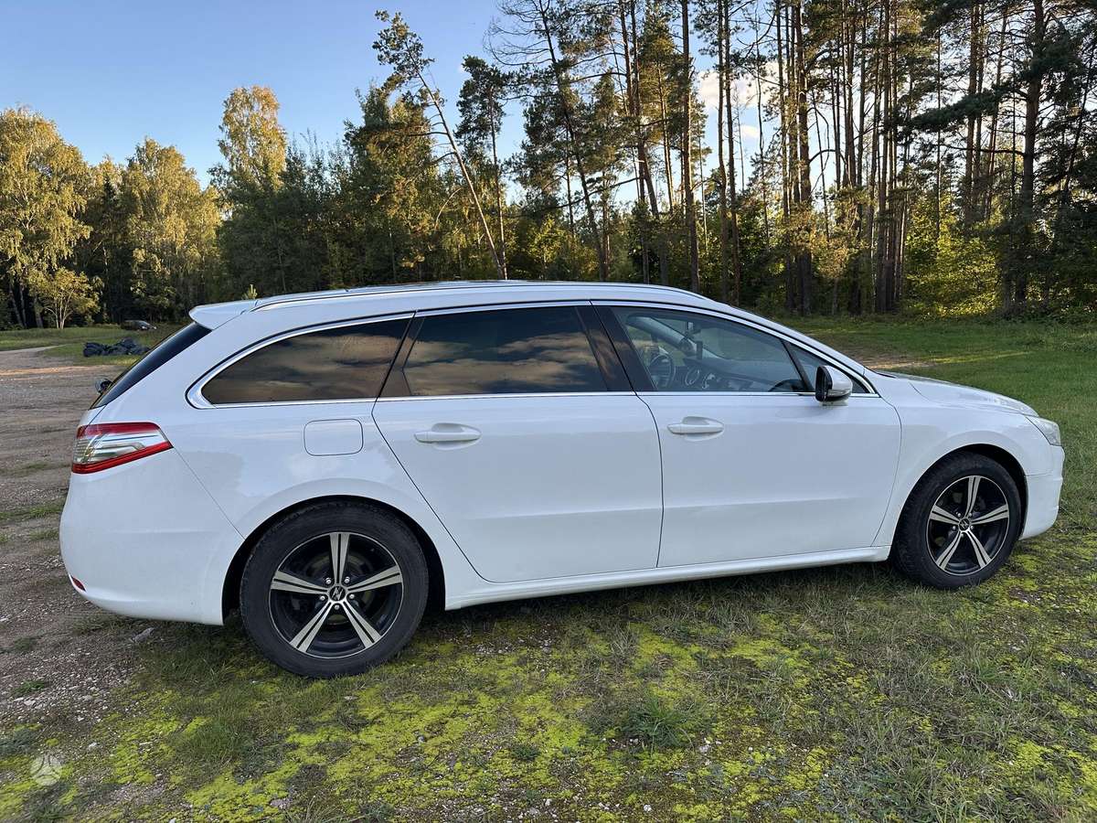 Peugeot 508 2014 — фото 11