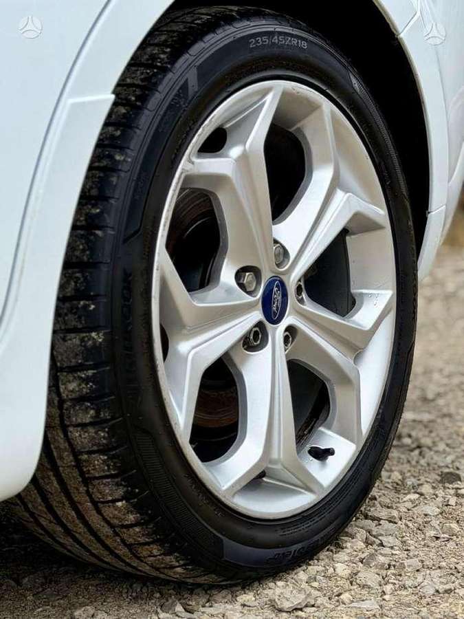 Ford S-MAX 2013 — photo 17