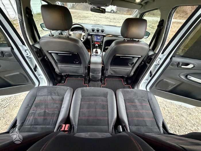 Ford S-MAX 2013 — photo 25