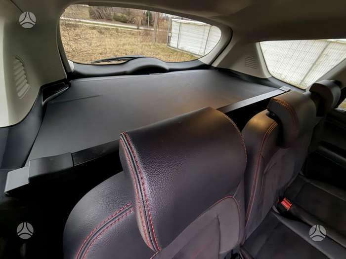 Ford S-MAX 2013 — photo 26