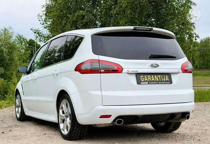Ford S-MAX 2013 — interior