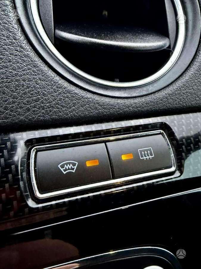 Ford S-MAX 2013 — photo 30