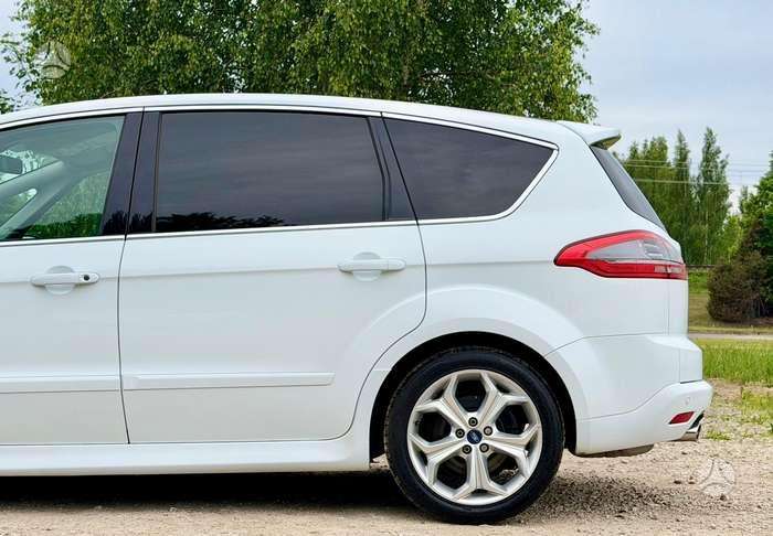 Ford S-MAX 2013 — photo 8