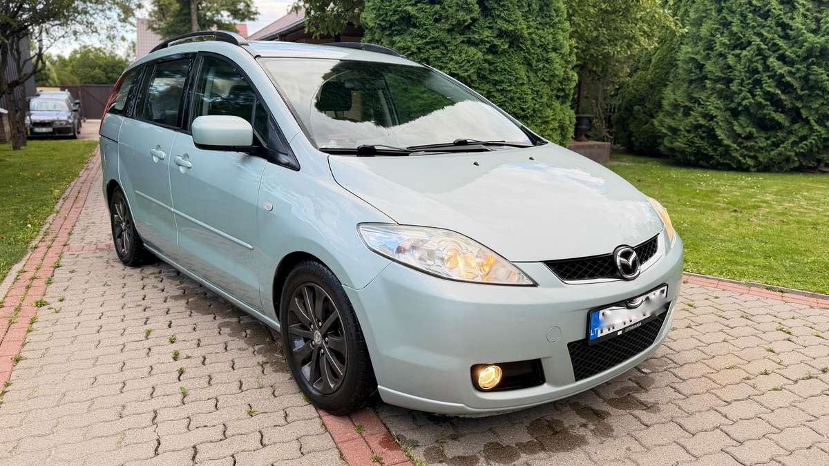 Mazda 5 2007 — вигляд ззаду