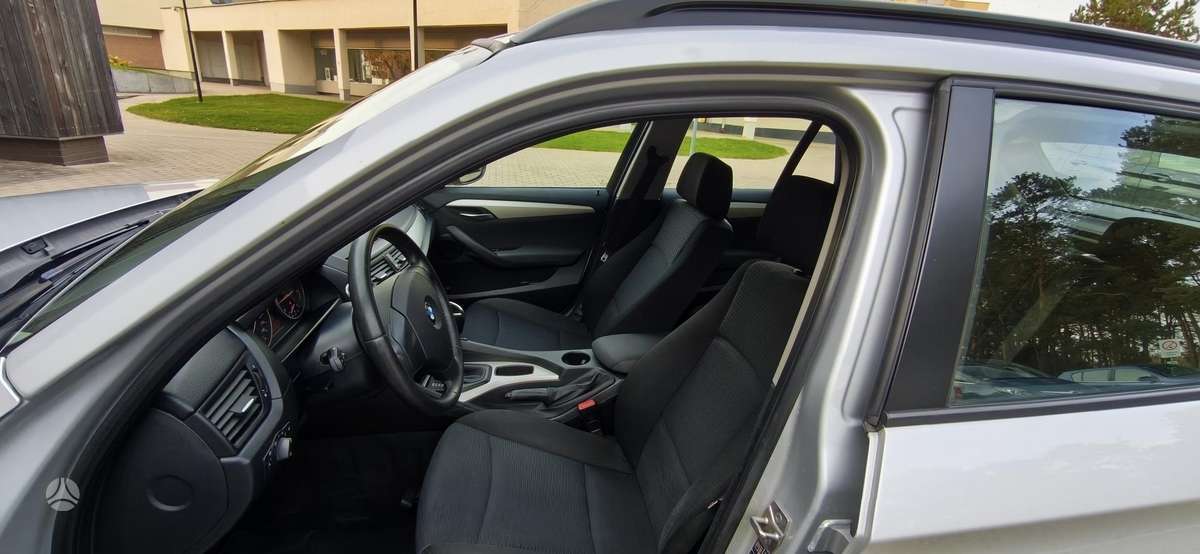 BMW X1 2011 — фото 16