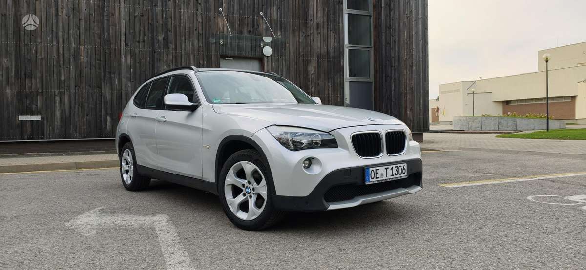 BMW X1 2011 — фото 7