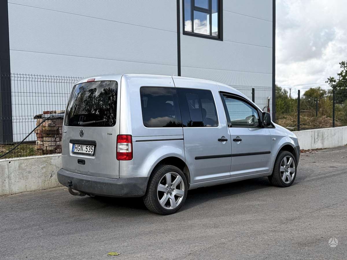 Volkswagen Caddy 2007 — вигляд ззаду
