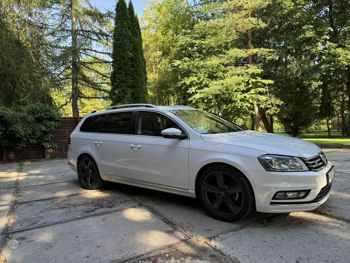 Volkswagen Passat 2013 — двигун 1984 cm³, 211 HP (155kW)