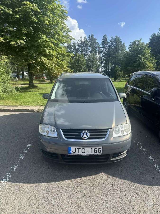 Volkswagen Touran 2006 — авто для ЗСУ з Європи