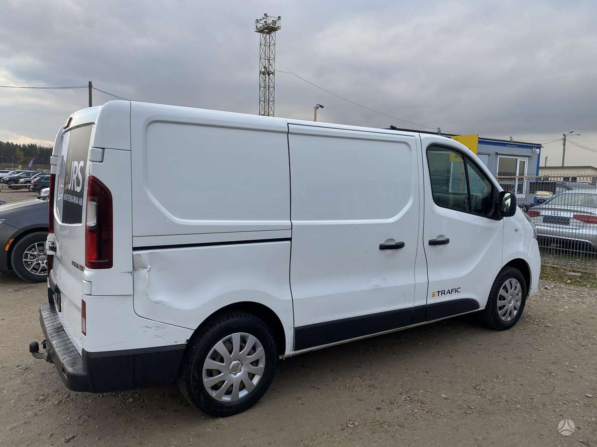 Renault Trafic 2015 — photo 6