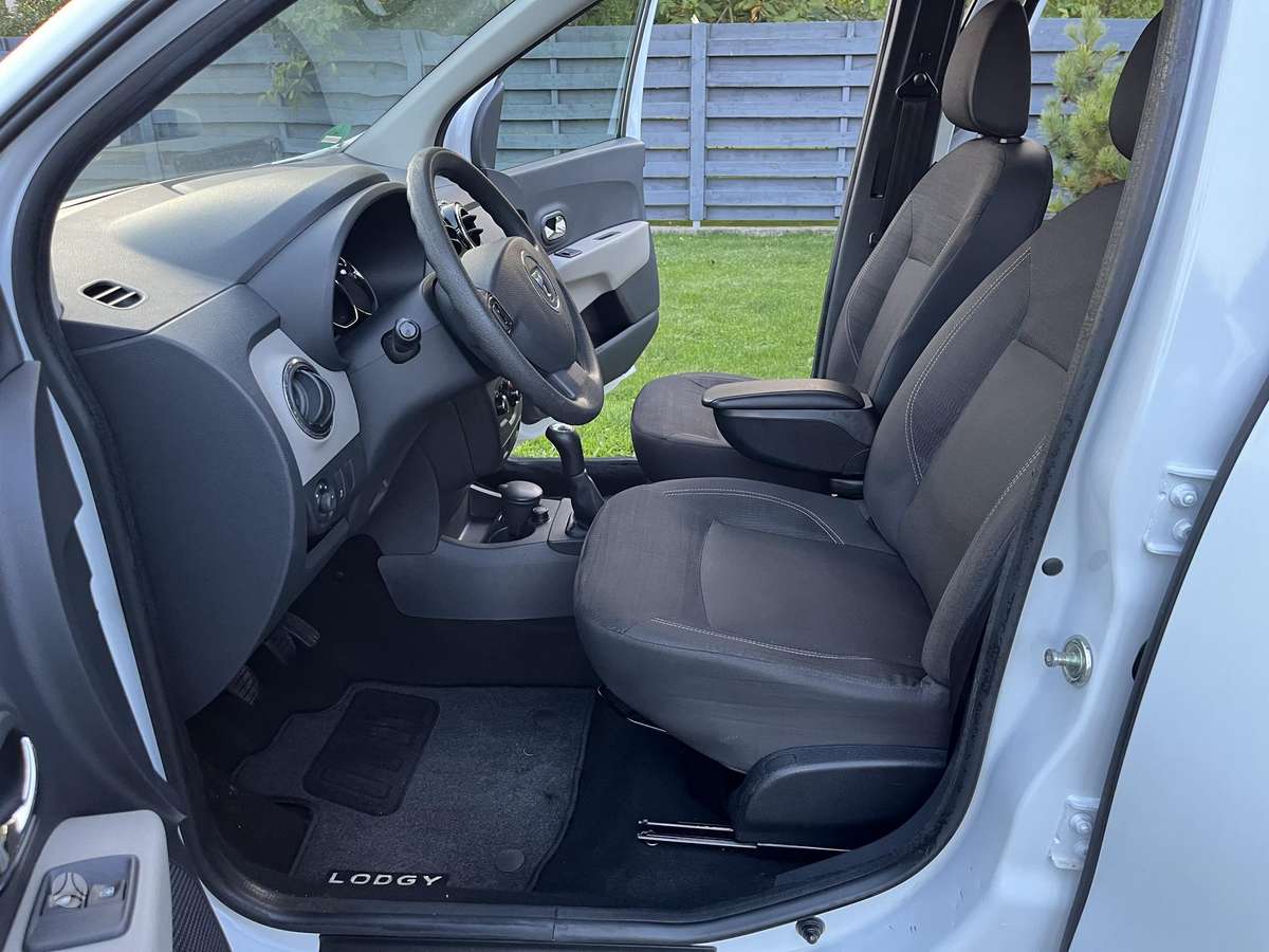 Dacia Lodgy 2014 — photo 12