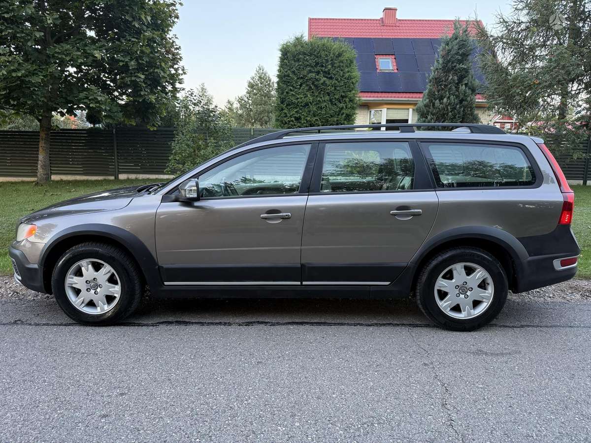 Volvo XC70 2008 — салон