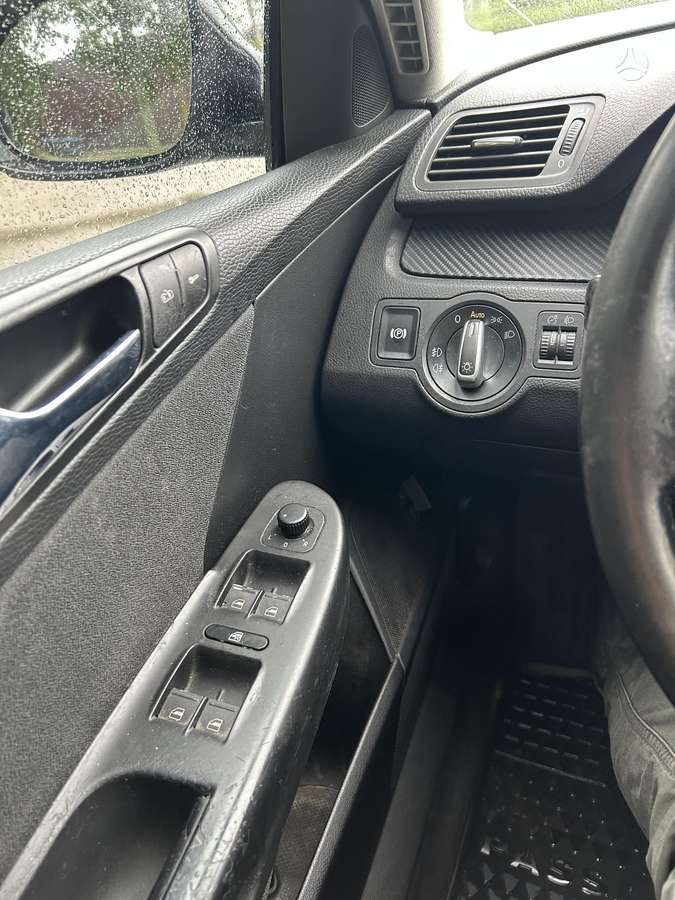 Volkswagen Passat 2006 — photo 11
