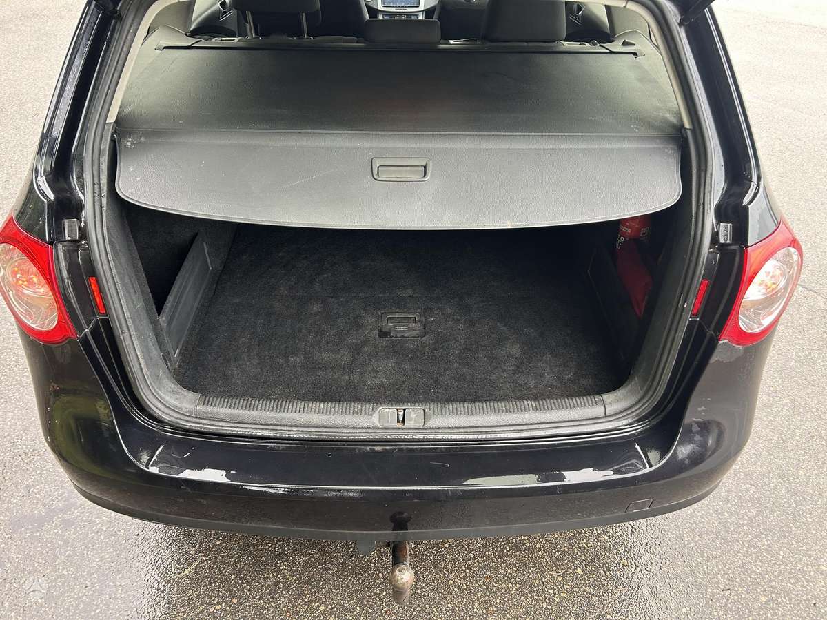 Volkswagen Passat 2006 — photo 14