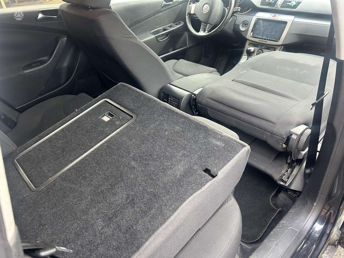 Volkswagen Passat 2006 — photo 15