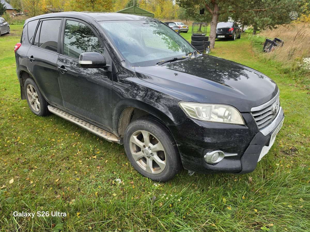 Toyota RAV4, 2012