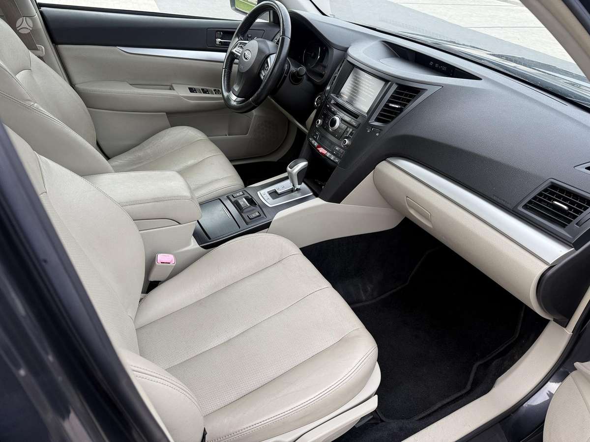 Subaru Outback 2014 — photo 9