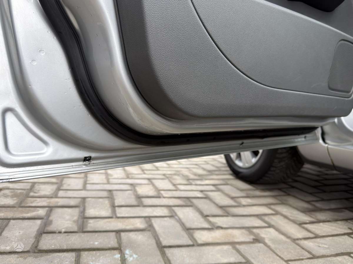 Ford Focus 2009 — photo 17
