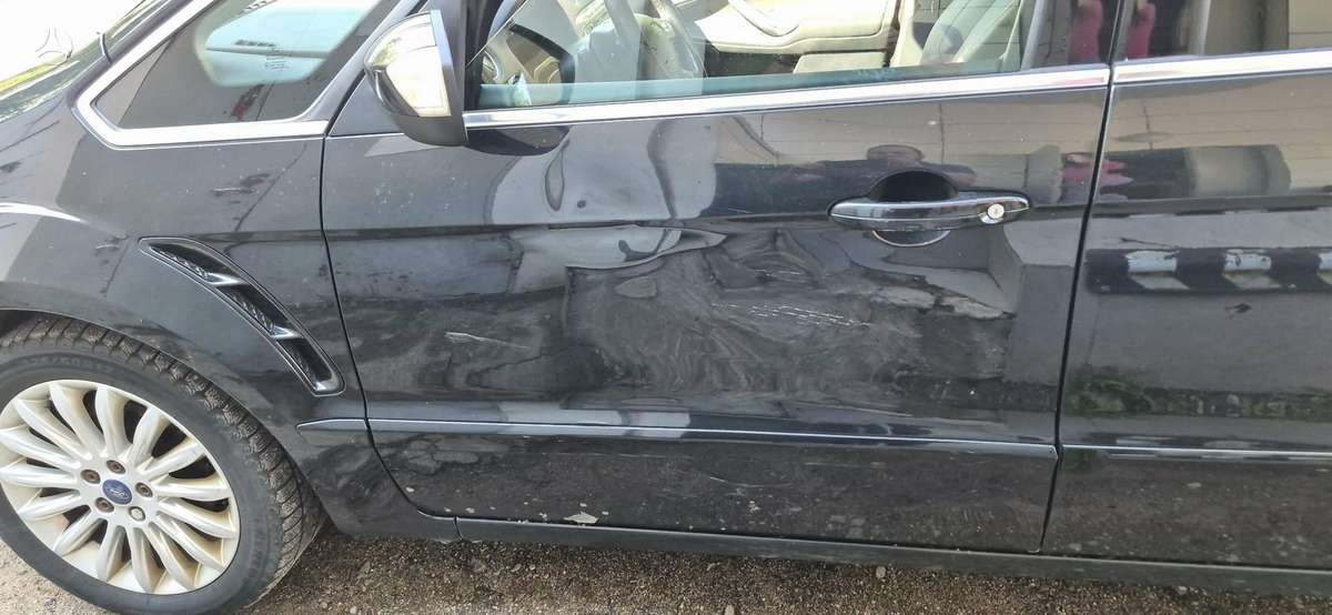 Ford S-MAX 2014 — photo 10