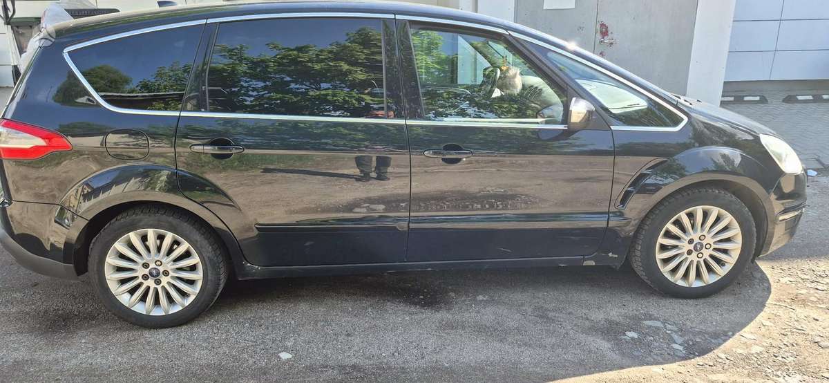 Ford S-MAX 2014 — engine 1997 cm³, 140 HP (103kW)