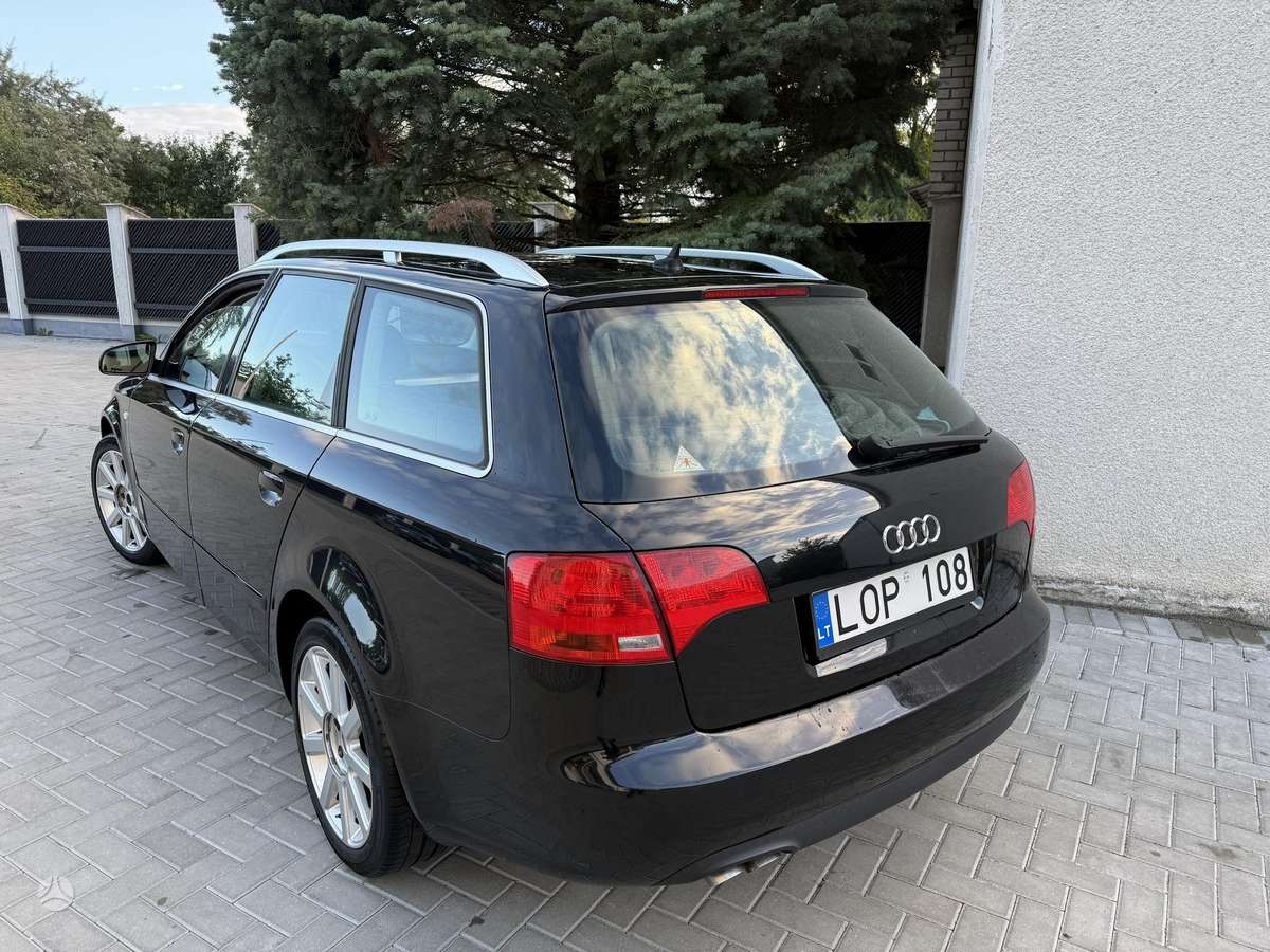 Audi A4 2006 — rear view