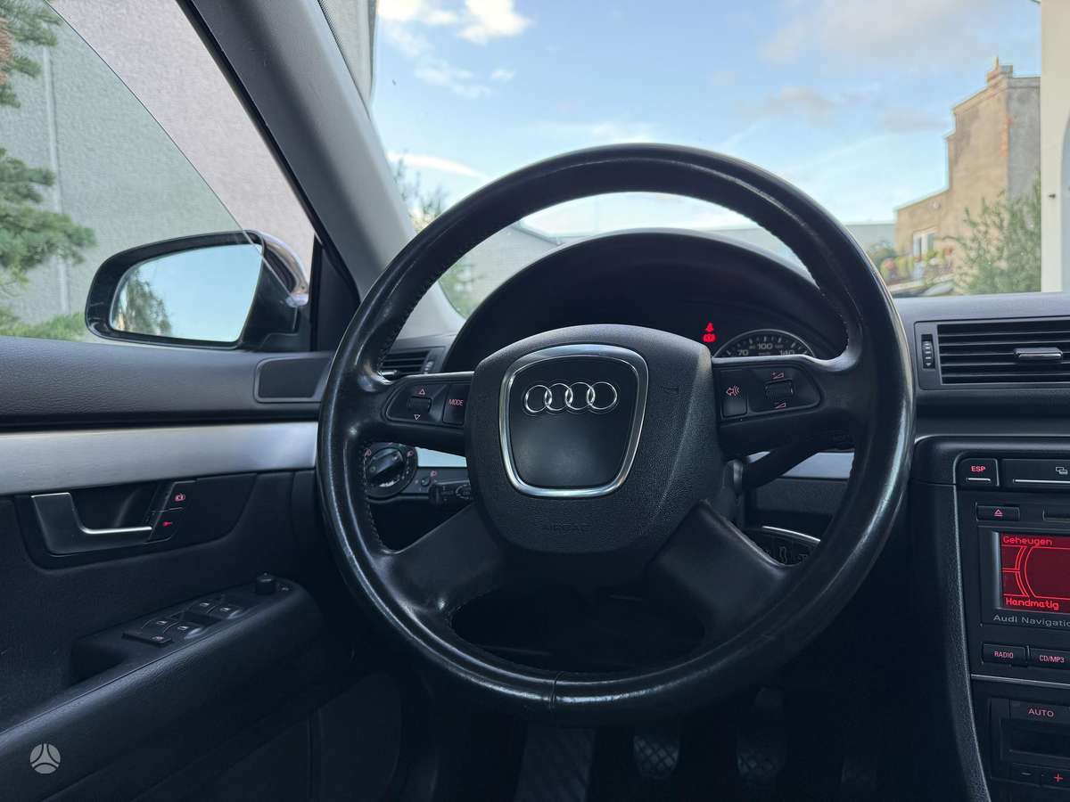 Audi A4 2006 — photo 22