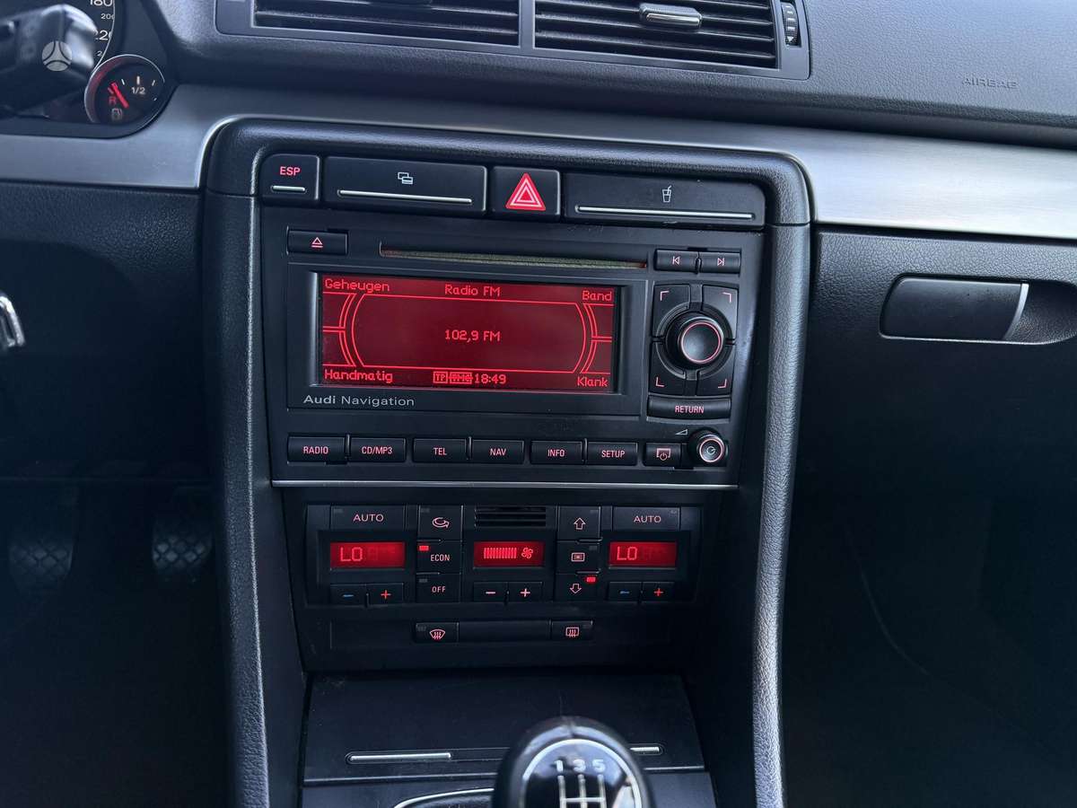 Audi A4 2006 — photo 24